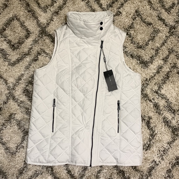 Sleeveless Vest | Andrew Marc - Picture 3 of 7